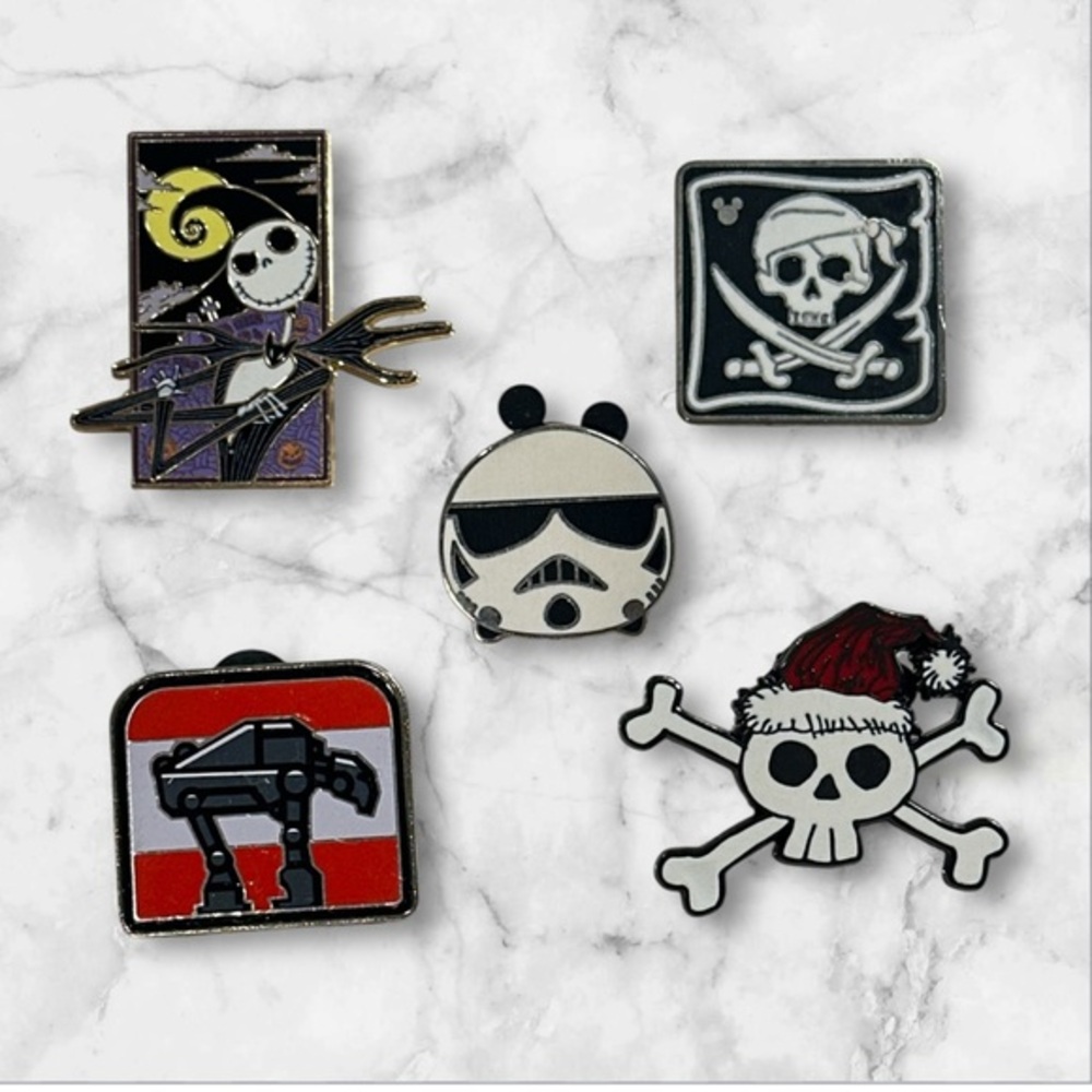 5 Disney Parks Trading Pin Bundle